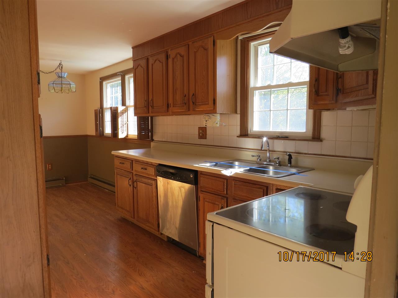 59 Old County Road Plaistow, NH 03865 - Photo 3 of 9