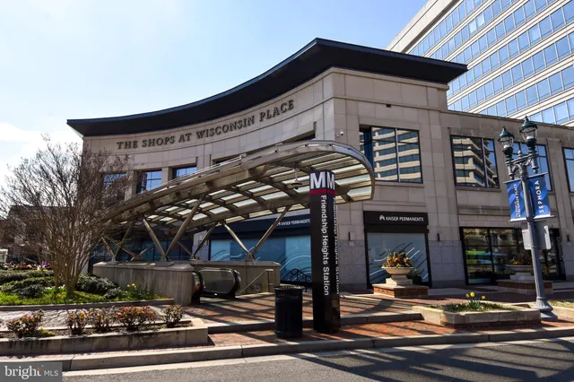 $2,800 | 4601 North Park Avenue, Unit 101, Chevy Chase, MD 20815