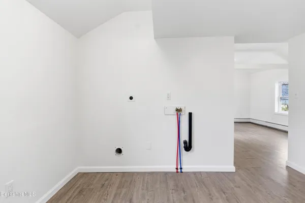 $195,000 | 243 Robbins Avenue, Pittsfield, MA 01201