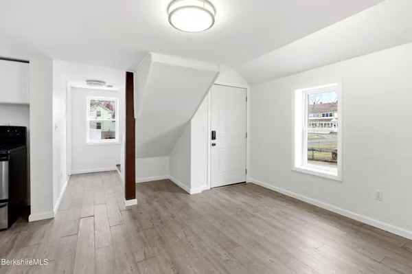 $195,000 | 243 Robbins Avenue, Pittsfield, MA 01201