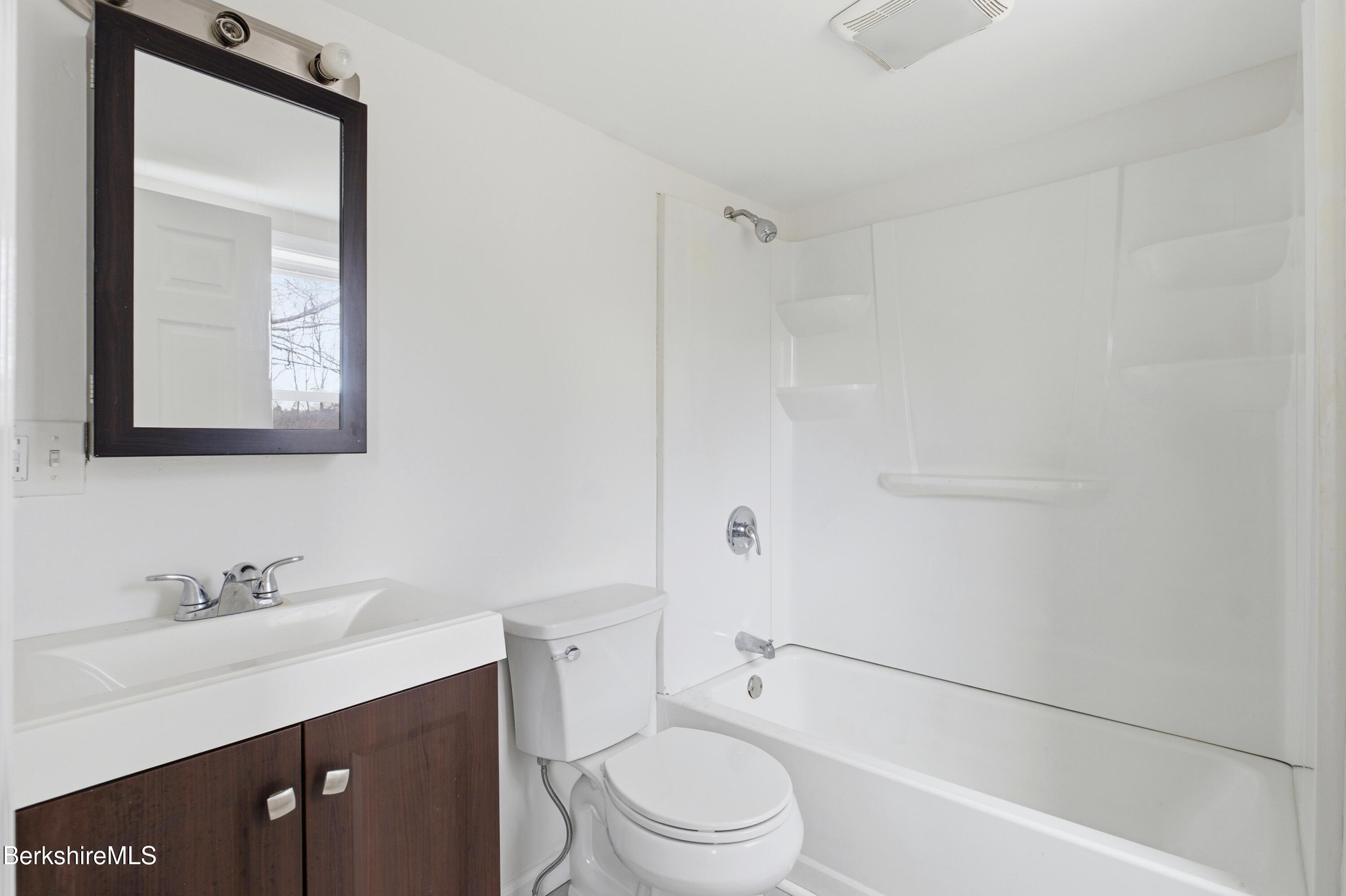 243 Robbins Avenue Pittsfield, MA 01201 - Photo 9 of 13 Bathroom