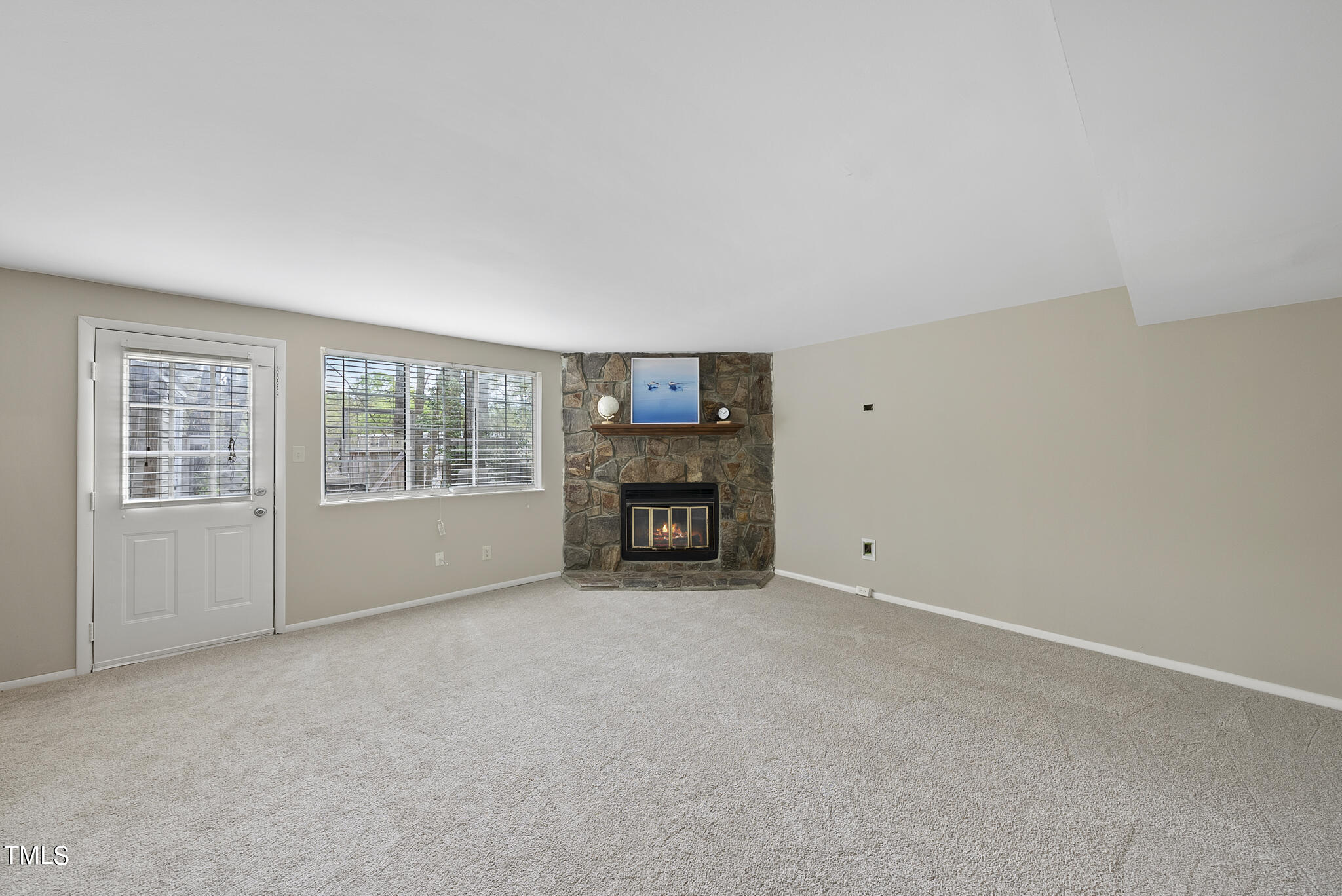 7703 Kelley Court Raleigh, NC 27615 - Photo 6 of 21 DSC09867