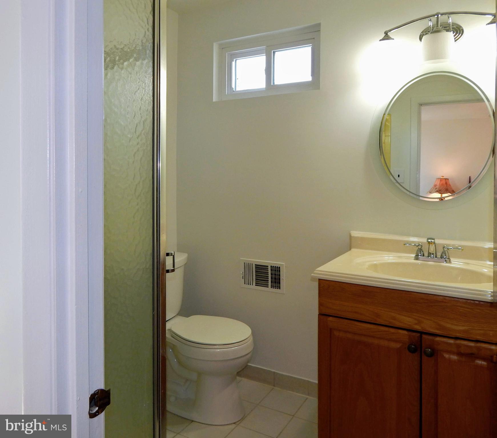 506 Barbara Road Fairless Hills, PA 19030 - Photo 14 of 25 Main Bedroom Bathroom