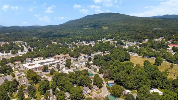 $295,000 | 254 Union Street, Bennington, VT 05201