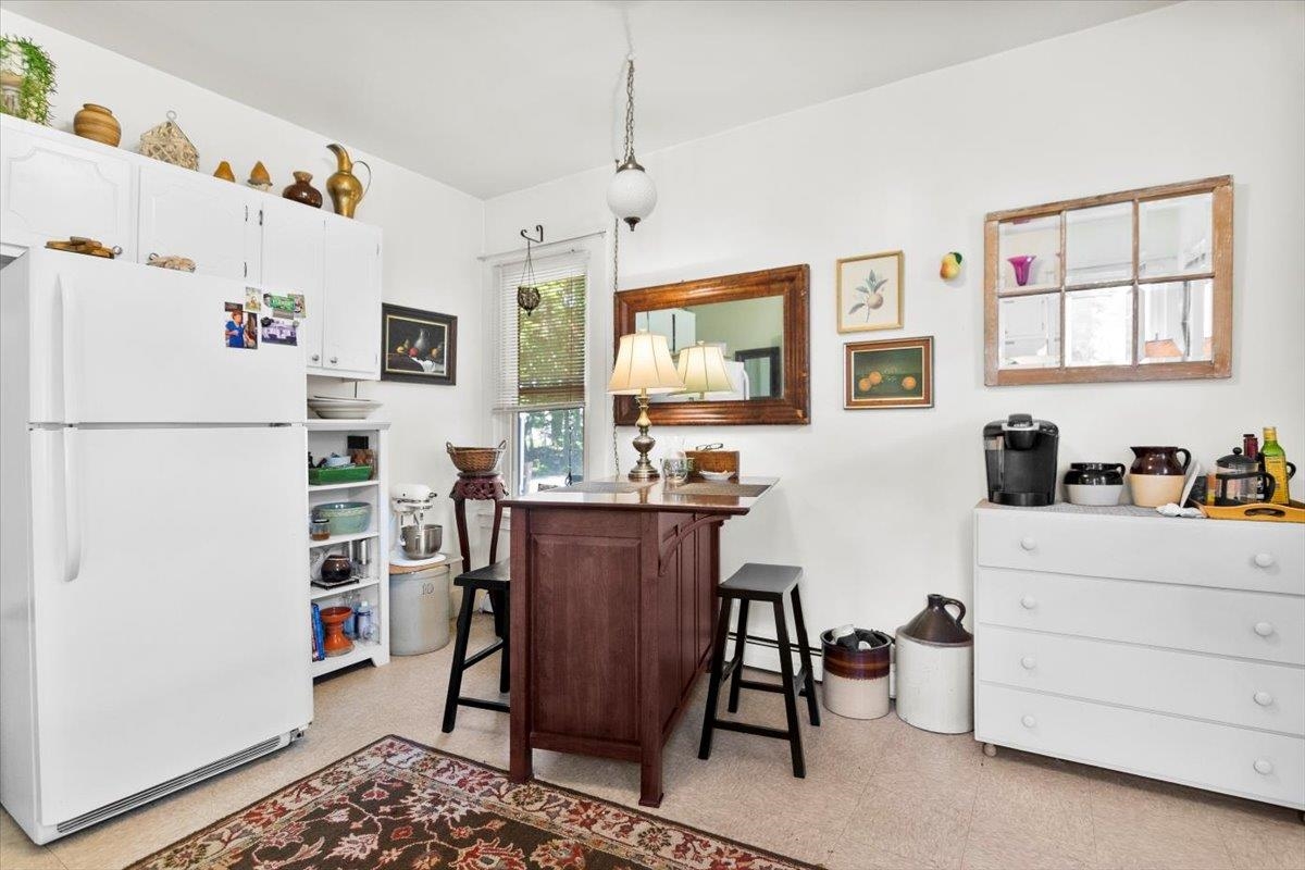 254 Union Street Bennington, VT 05201 - Photo 7 of 33