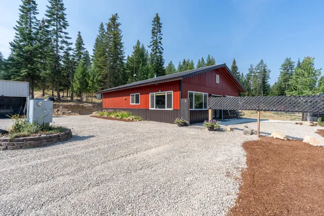 $499,900 | 33825 North Dunn Road, Chattaroy, WA 99003