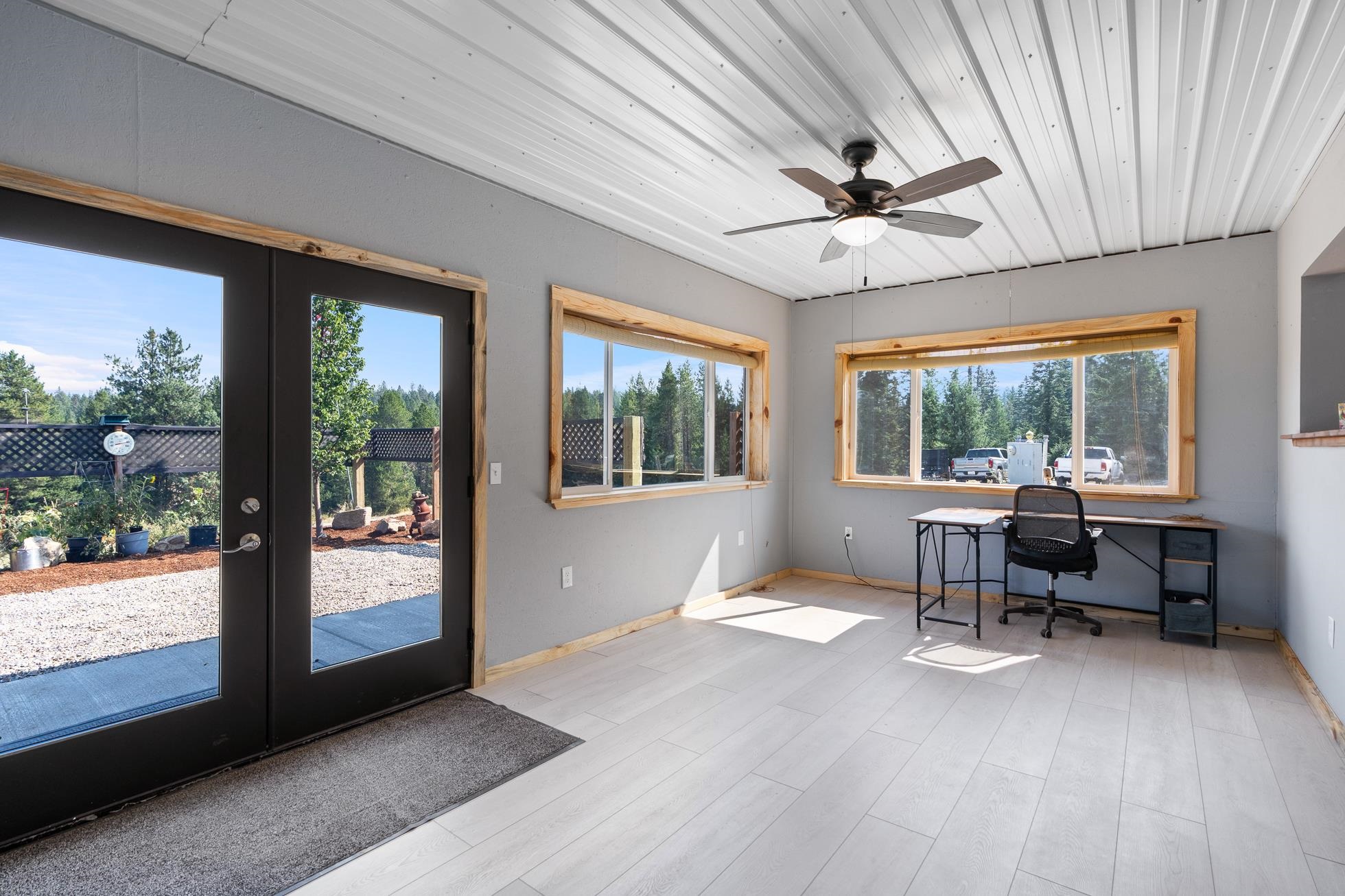 33825 North Dunn Road Chattaroy, WA 99003 - Photo 6 of 31