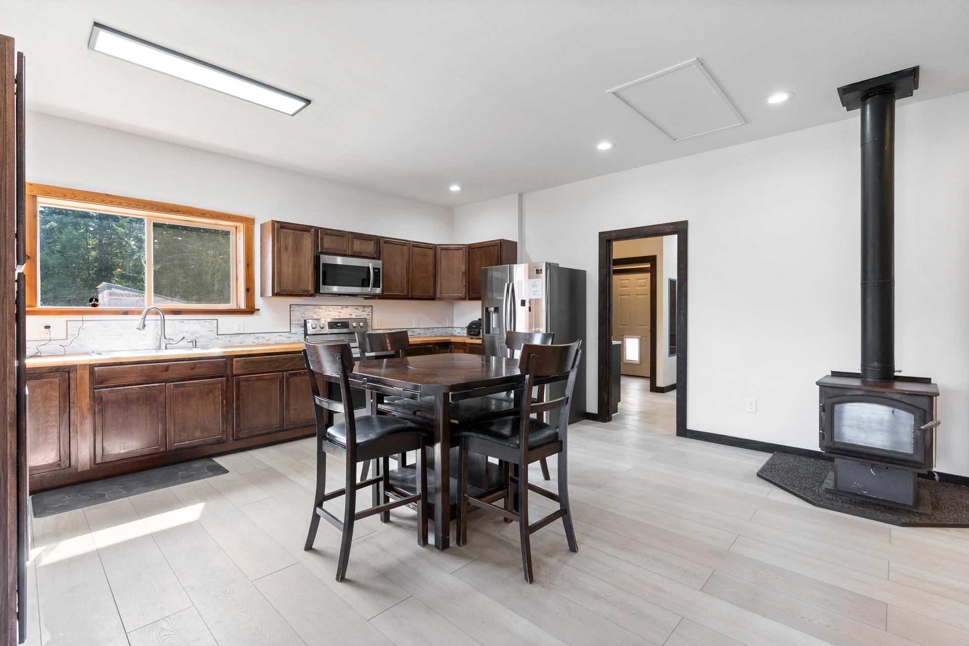 33825 North Dunn Road Chattaroy, WA 99003 - Photo 9 of 31