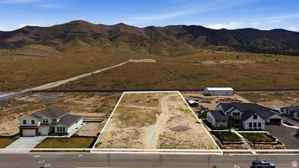 $370,000 | 2930 Jojo Road, Unit 110, Eagle Mountain, UT 84005