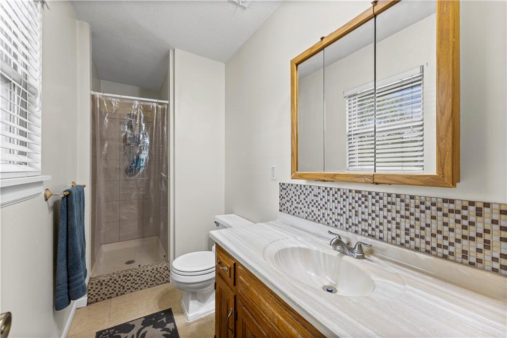 507 West Cambridge Road Belton, MO 64012 - Photo 19 of 31