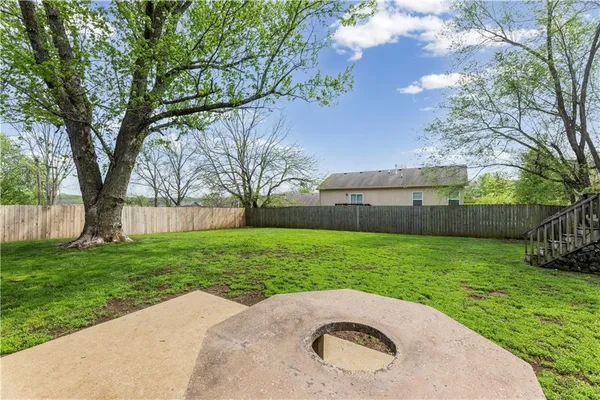 $215,000 | 507 West Cambridge Road, Belton, MO 64012