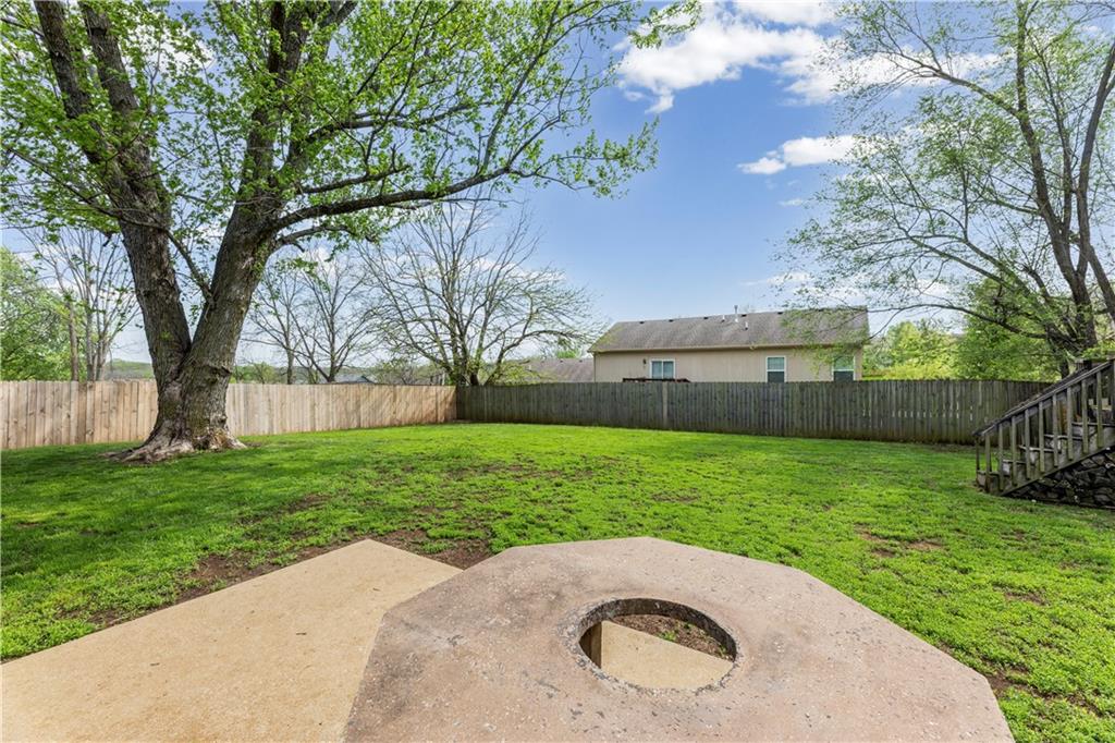 507 West Cambridge Road Belton, MO 64012 - Photo 26 of 31