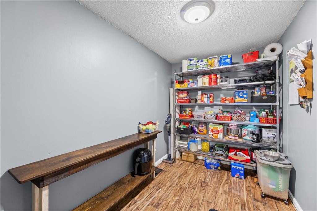 507 West Cambridge Road Belton, MO 64012 - Photo 10 of 31