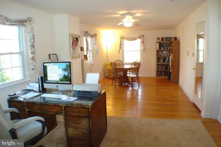 6251 Park Road McLean, VA 22101 - Photo 16 of 20 Master Bedroom #2