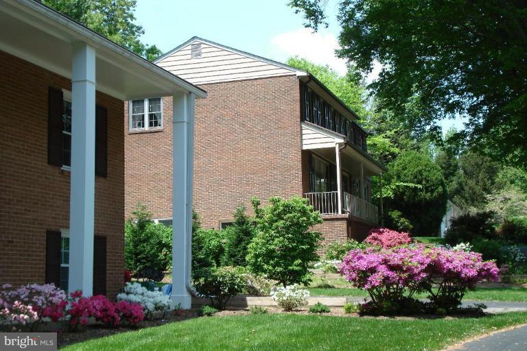 6251 Park Road McLean, VA 22101 - Photo 4 of 20 Exterior #4