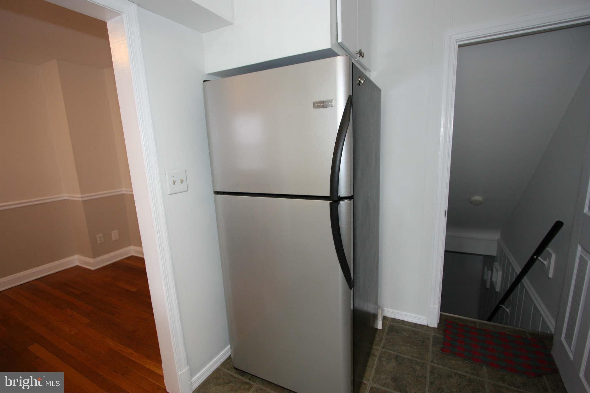 1606 Aberdeen Road Towson, MD 21286 - Photo 6 of 30 a bathroom with a glass shower door and a sink