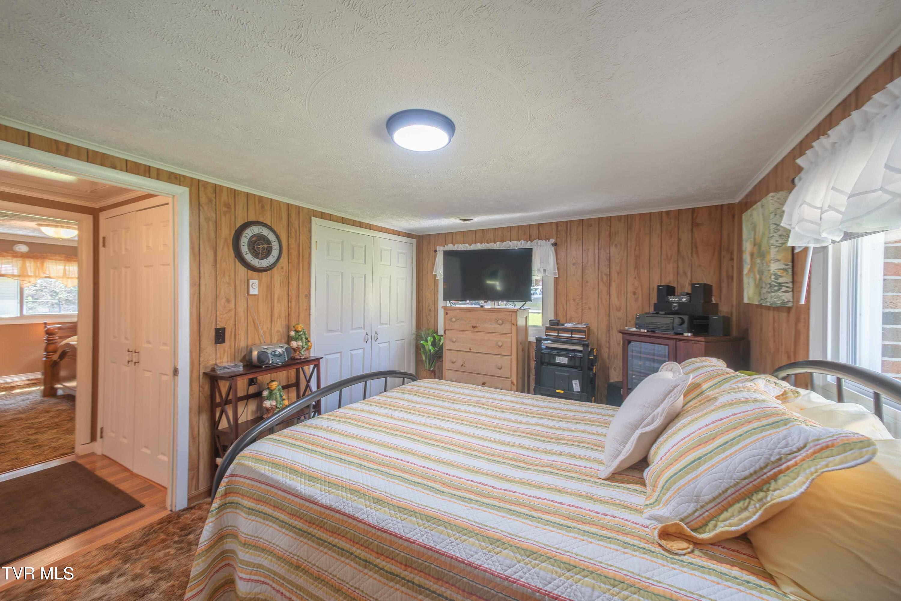 11432 Slate Creek Road Grundy, VA 24614 - Photo 13 of 25 IMG_2492