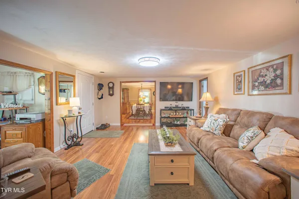 $169,000 | 11432 Slate Creek Road, Grundy, VA 24614