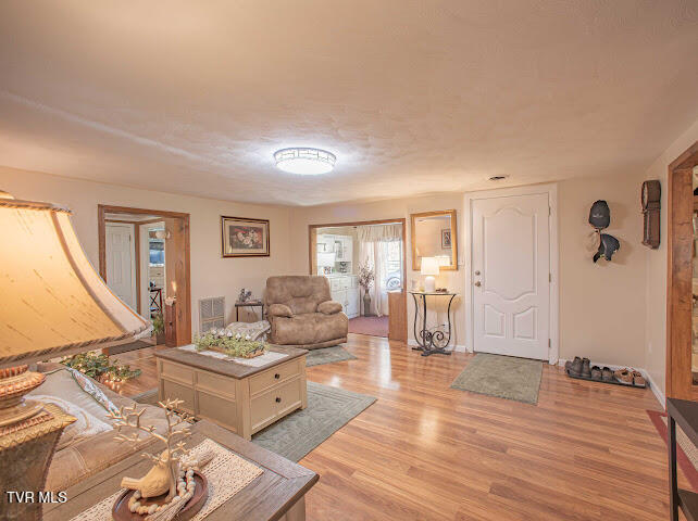 11432 Slate Creek Road Grundy, VA 24614 - Photo 7 of 25 IMG_2477