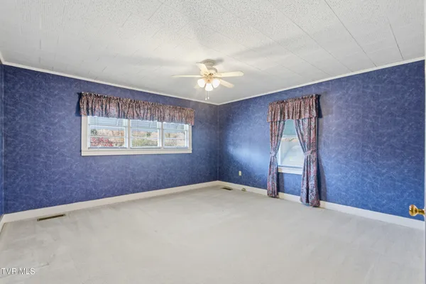$284,900 | 328 Lincoln Avenue, Newport, TN 37821