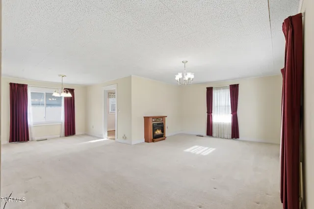 $299,900 | 328 Lincoln Avenue, Newport, TN 37821