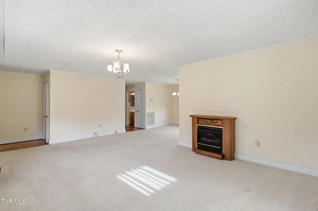 $299,900 | 328 Lincoln Avenue, Newport, TN 37821