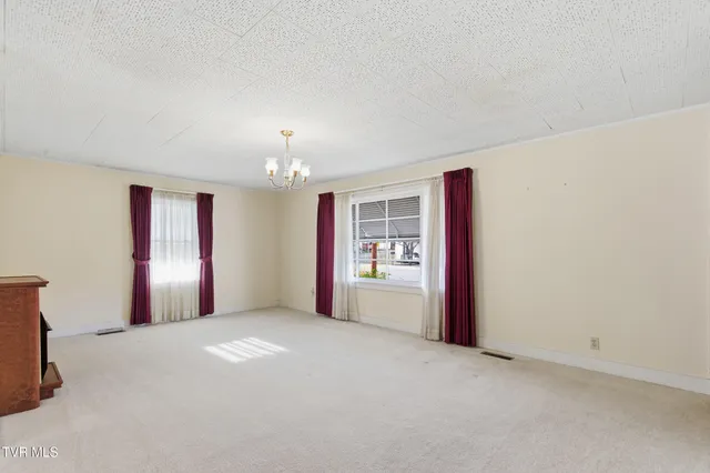 $299,900 | 328 Lincoln Avenue, Newport, TN 37821