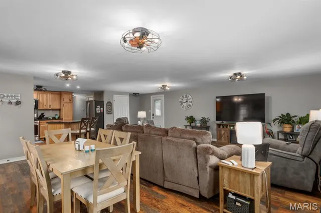 $159,000 | 210 Fulton Street, Gillespie, IL 62033