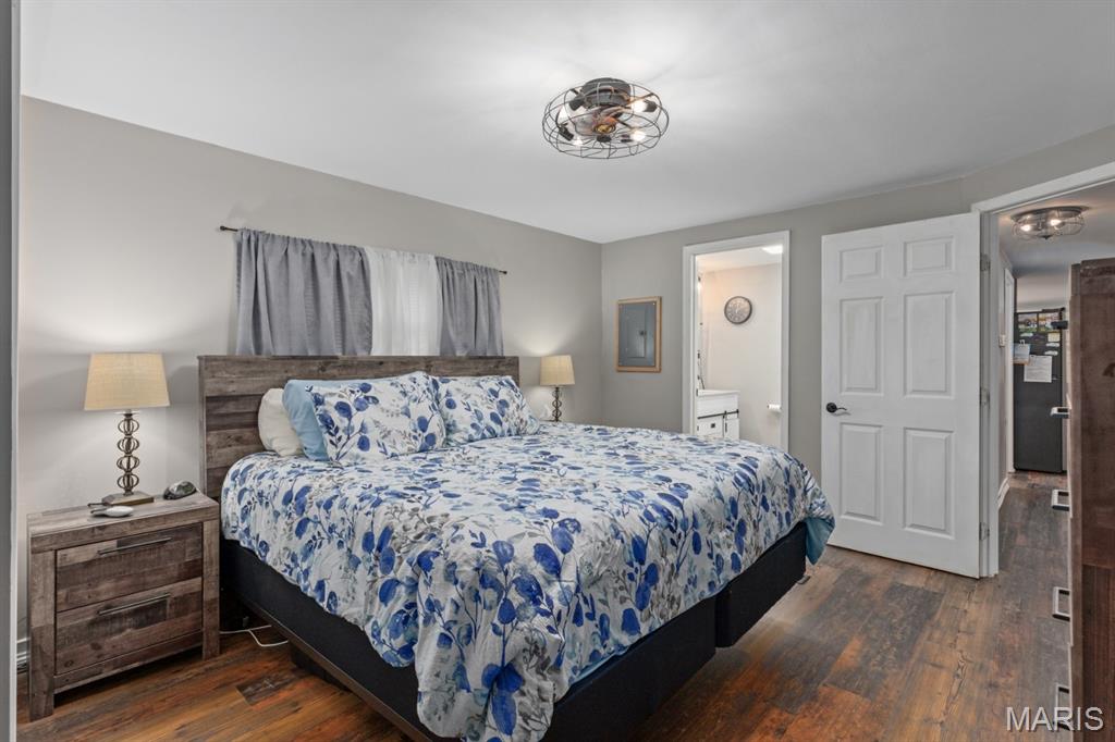 210 Fulton Street Gillespie, IL 62033 - Photo 22 of 32