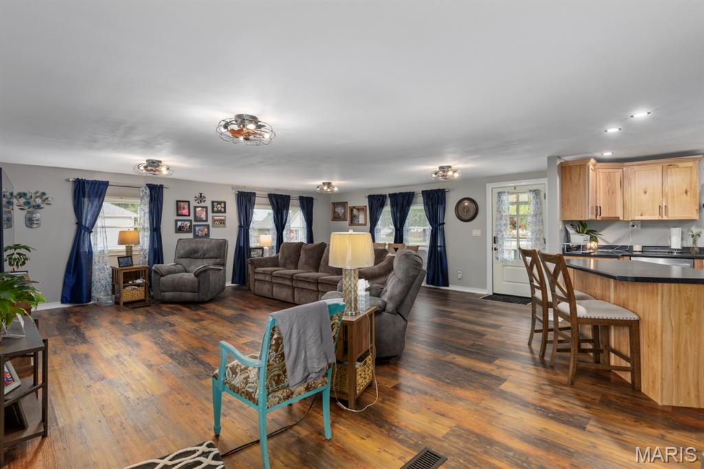 210 Fulton Street Gillespie, IL 62033 - Photo 30 of 32