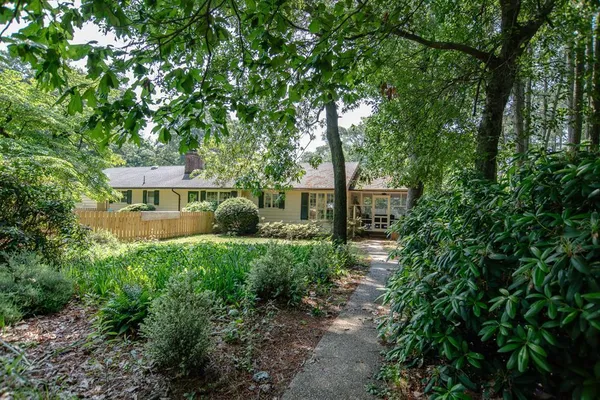 $2,100 | 35097 Hillsborough Drive, Belle Haven, VA 23306