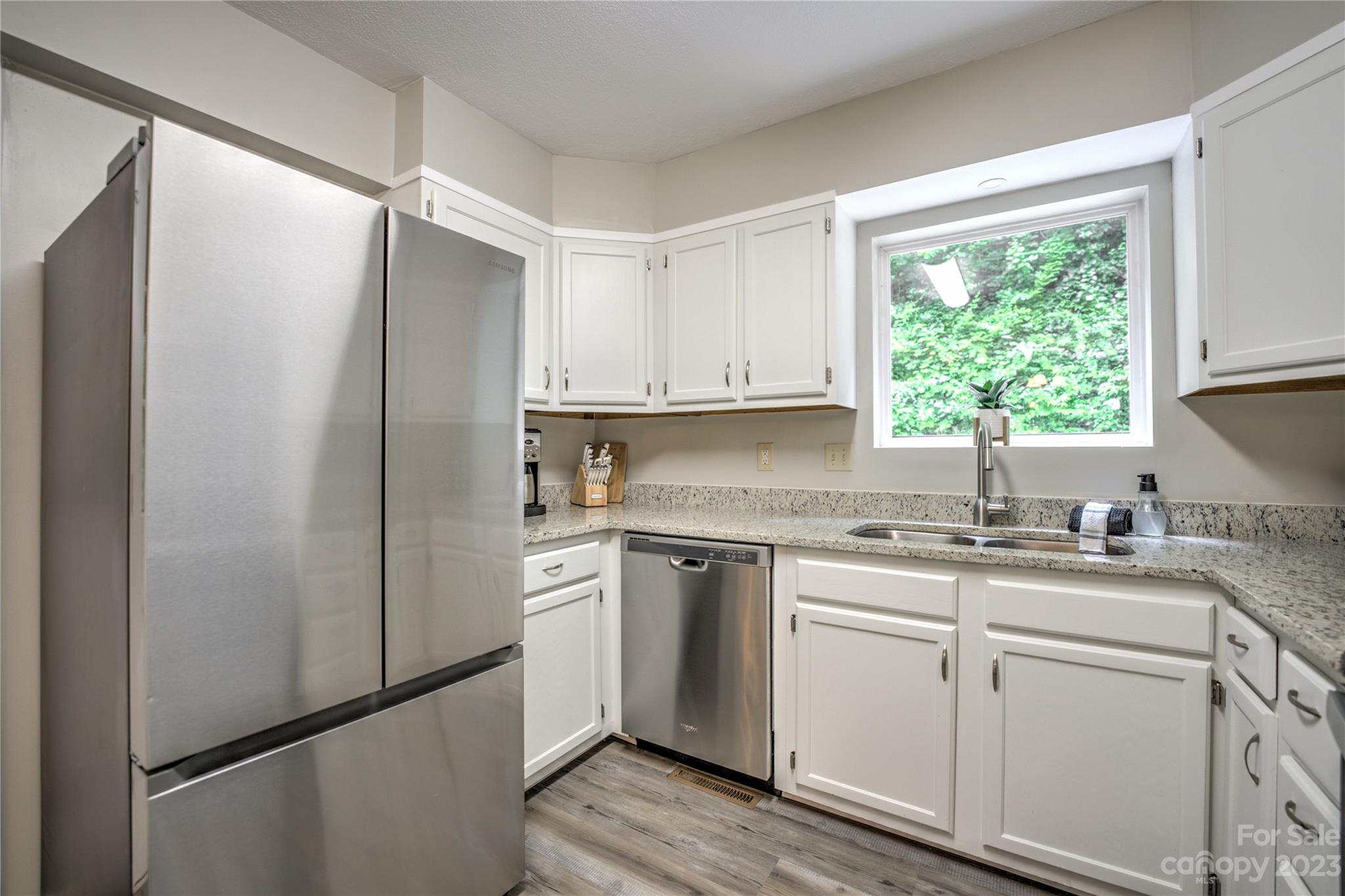 1057 Fox Run Road Waynesville, NC 28785 - Photo 11 of 35 Gallery Image 11