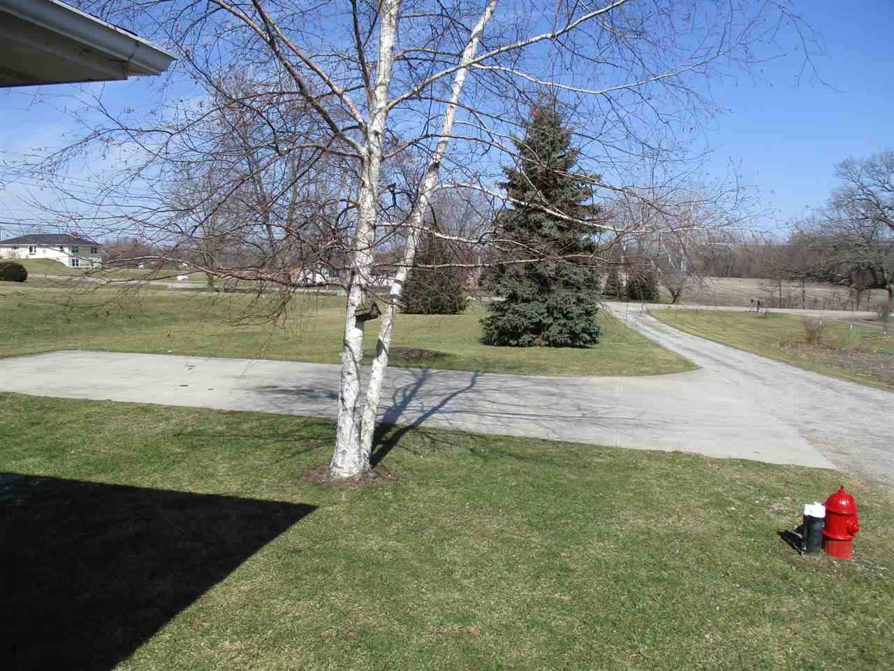 10200 Lehring Road Byron, MI 48418 - Photo 34 of 36 31314119-33.JPG
