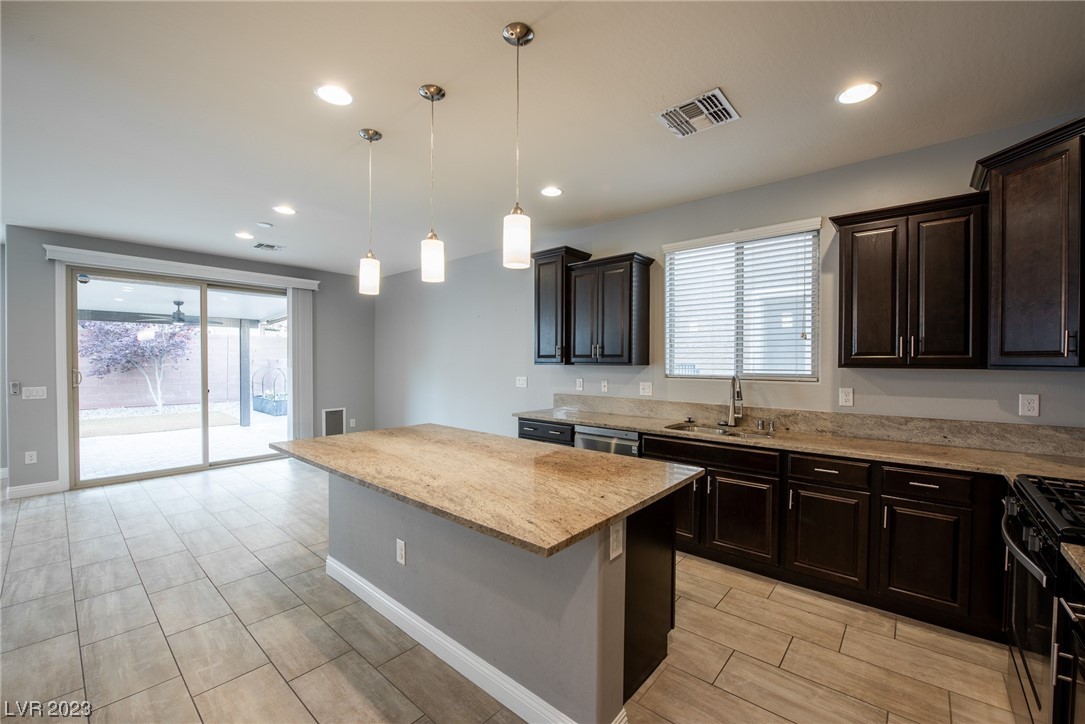 11045 Elk Sands Road Las Vegas, NV 89179 - Photo 8 of 26