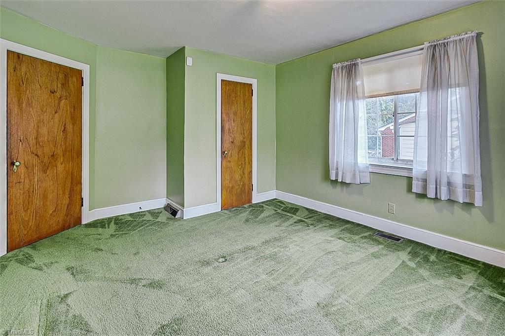 928 Cliff Road Asheboro, NC 27203 - Photo 27 of 39 Primary Bedroom