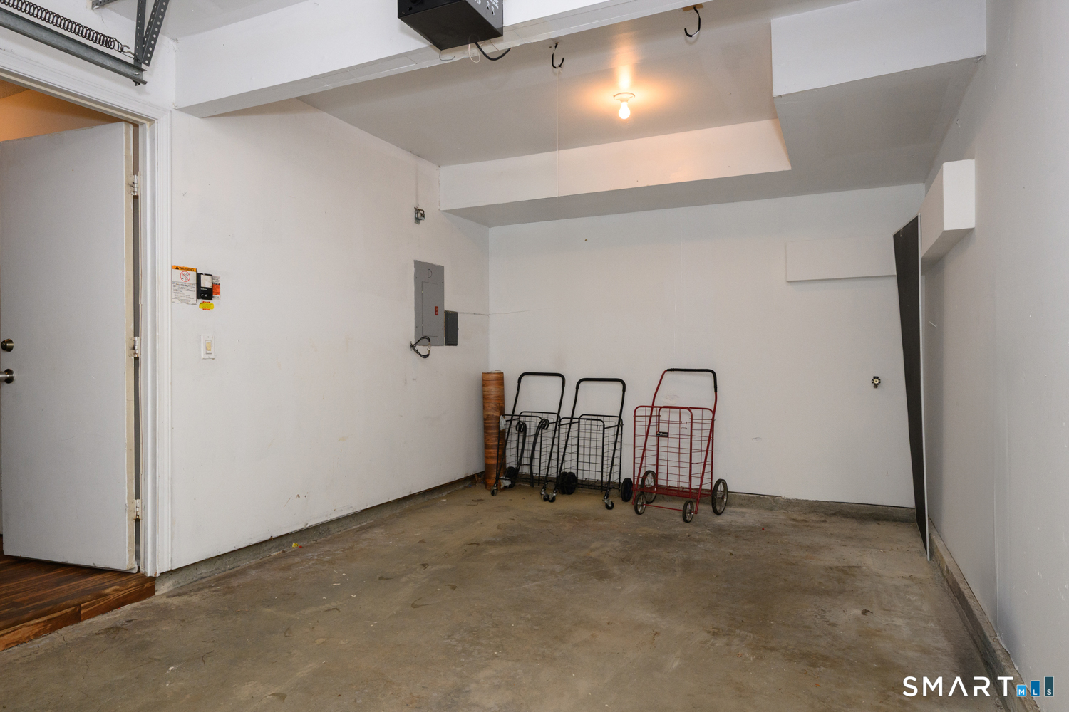 925 Oronoke Road Waterbury, CT 06708 - Photo 29 of 33