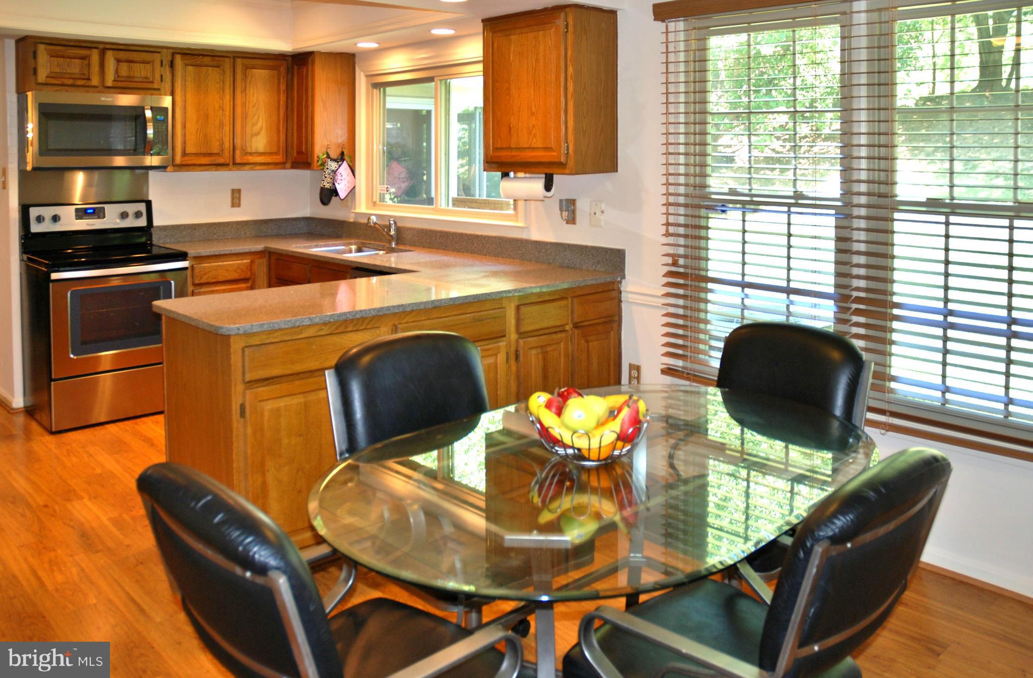 13809 Turnmore Road Silver Spring, MD 20906 - Photo 9 of 28 Breakfast Area