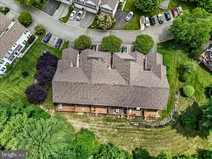 $529,000 | 1406 Whispering Brooke Drive, Newtown Square, PA 19073