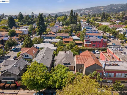 $1,595,000 | 2607 Alcatraz Avenue, Oakland, CA 94618