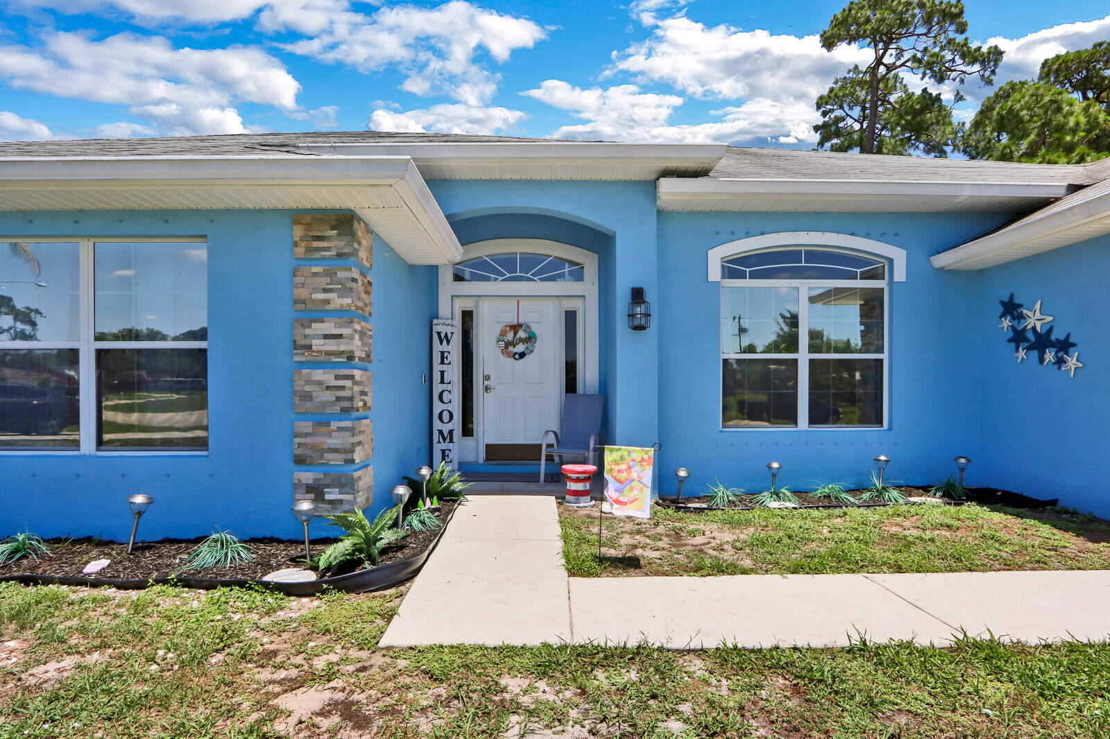 333 Southwest Covington Road Port St. Lucie, FL 34953 - Photo 5 of 40 Front Door