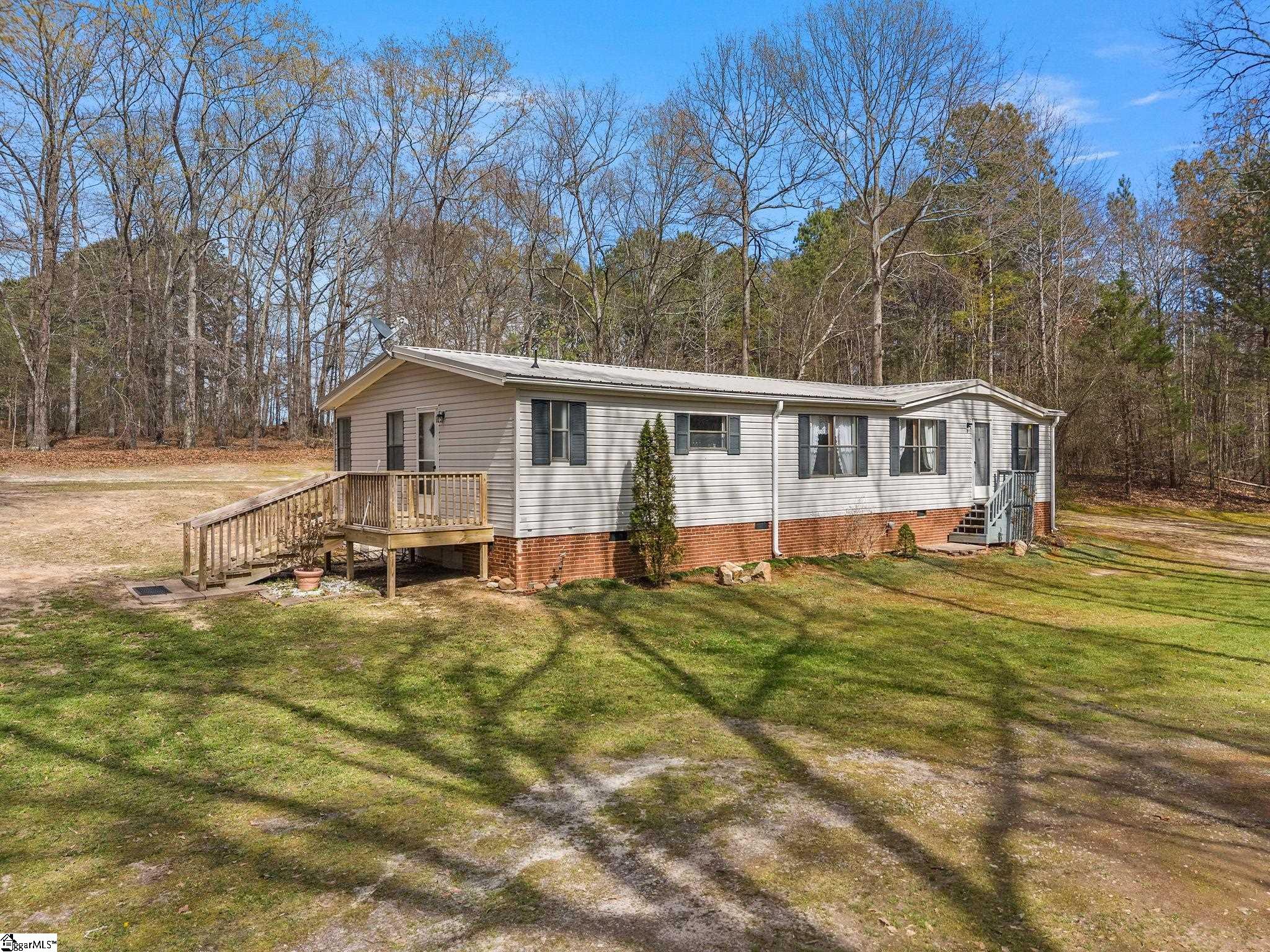 360 Geddis Road Inman, SC 29349 - Photo 2 of 44