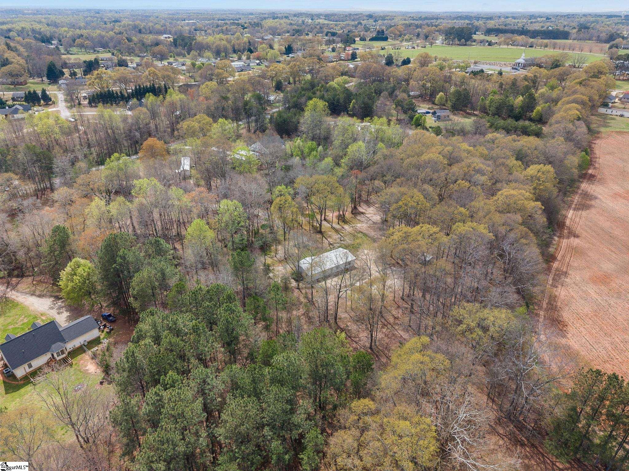 360 Geddis Road Inman, SC 29349 - Photo 38 of 44