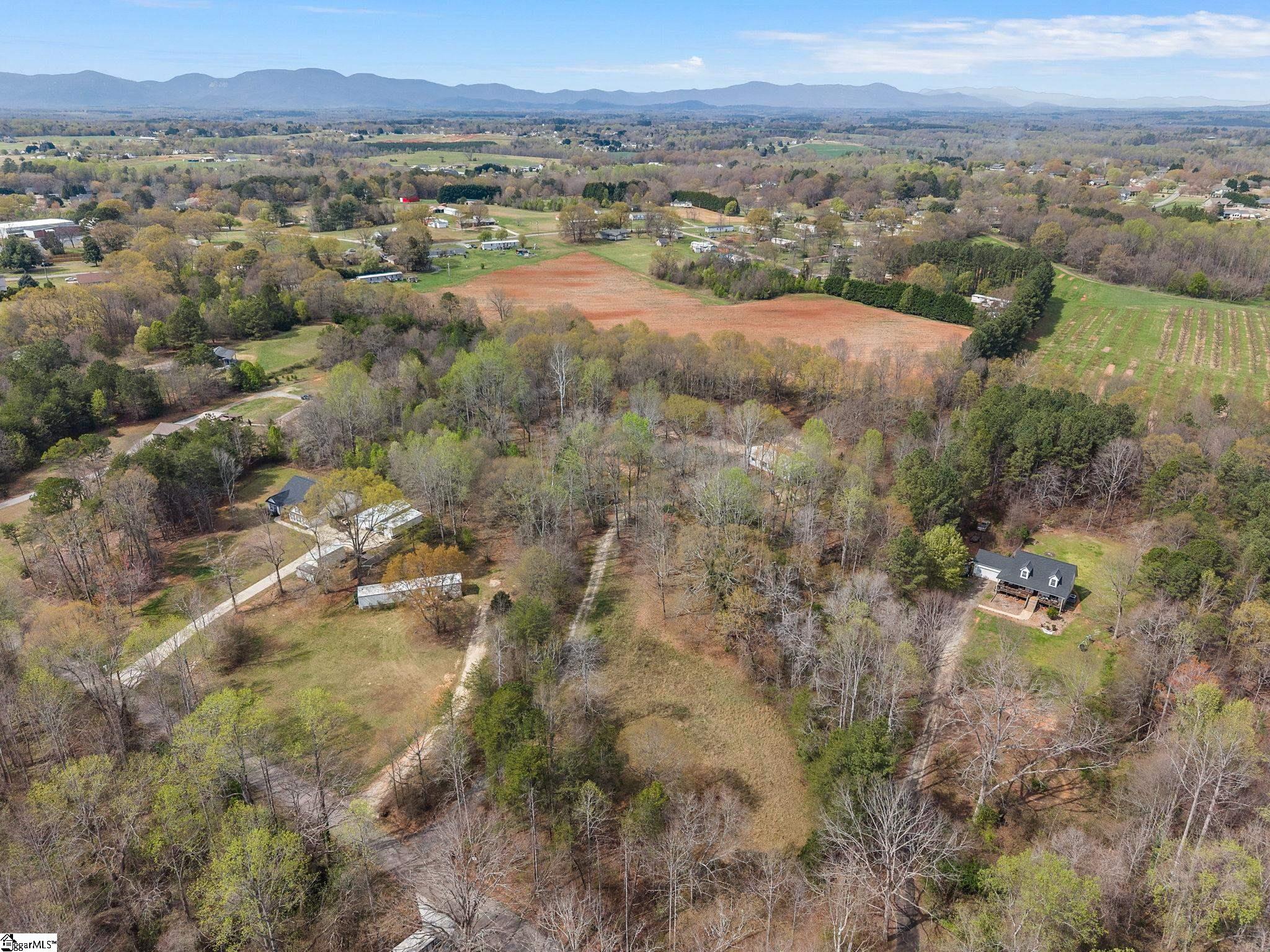 360 Geddis Road Inman, SC 29349 - Photo 41 of 44