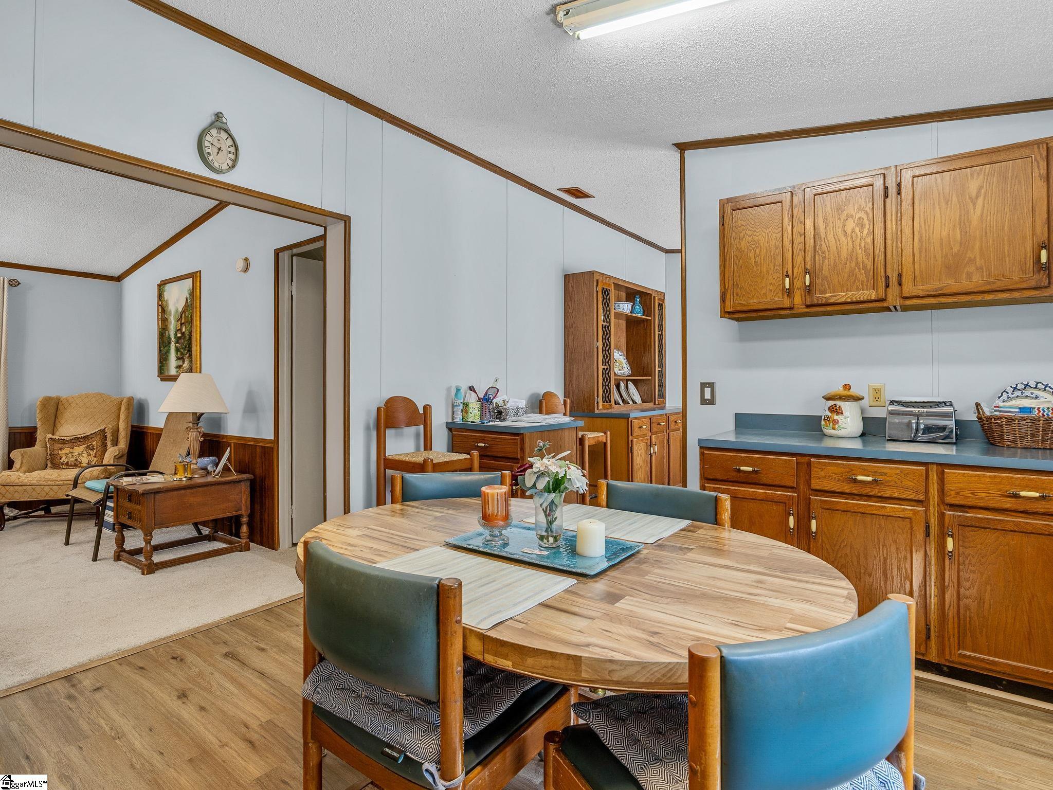 360 Geddis Road Inman, SC 29349 - Photo 9 of 44