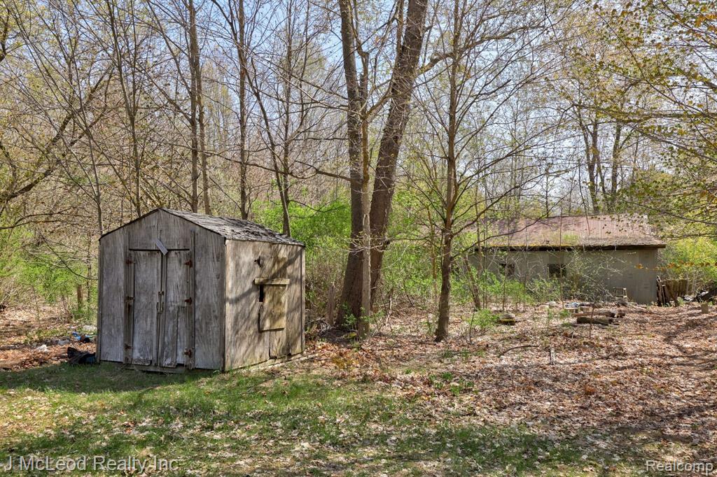 8425 Irish Road Millington, MI 48746 - Photo 5 of 43