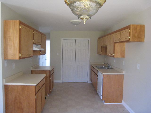 129 Spring Street Greer, SC 29650 - Photo 3 of 7 Gallery Image 3