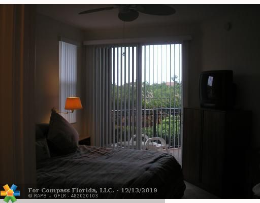 4402 Southwest 160th Avenue, Unit 918 Miramar, FL 33027 - Photo 14 of 15 Bedroom Master