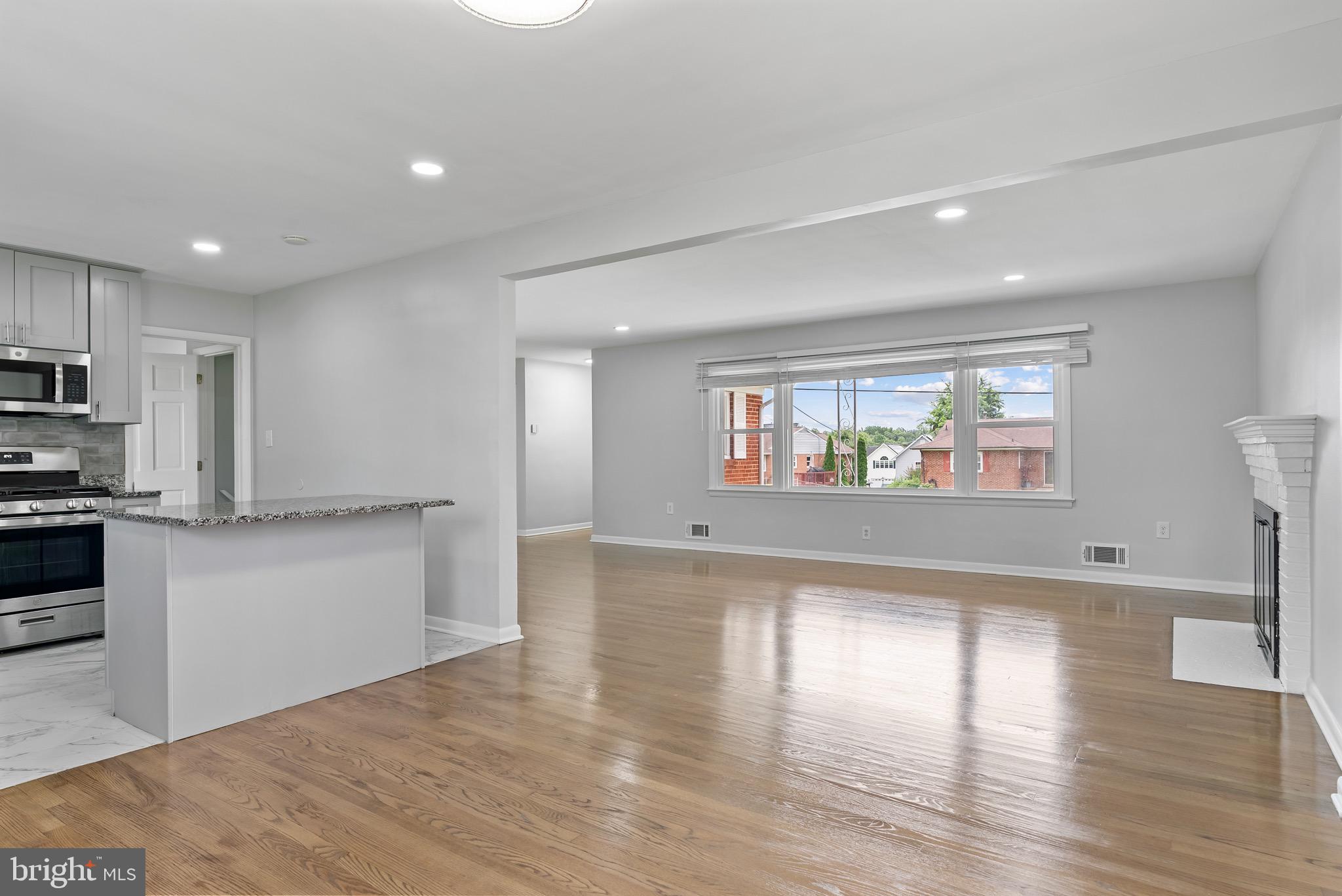 5912 Alan Drive Clinton, MD 20735 - Photo 9 of 48