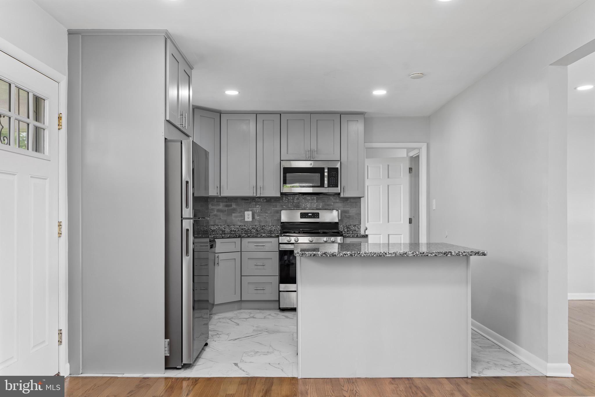 5912 Alan Drive Clinton, MD 20735 - Photo 10 of 48