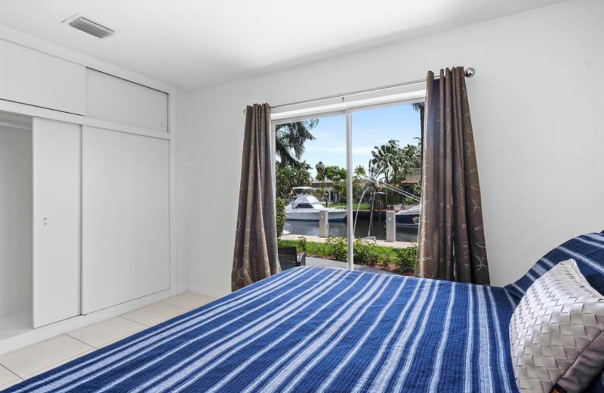 3860 Northeast 23rd Avenue Lighthouse Point, FL 33064 - Photo 43 of 48 Unit 4 Bedroom